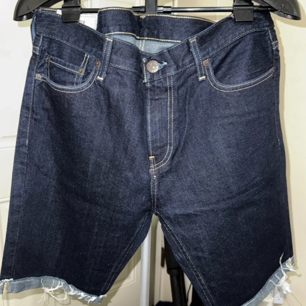 Hollister Shorts I Men’s I Raw Denim I Cut Off I Dark Indigo I Size 33
